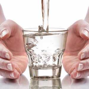 Възможно ли е да отслабнете, ако пиете много вода?
